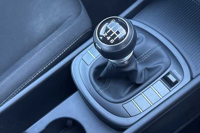 Hyundai KONA 1.0T Advance 5dr