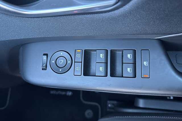 Hyundai KONA 1.0T Advance 5dr