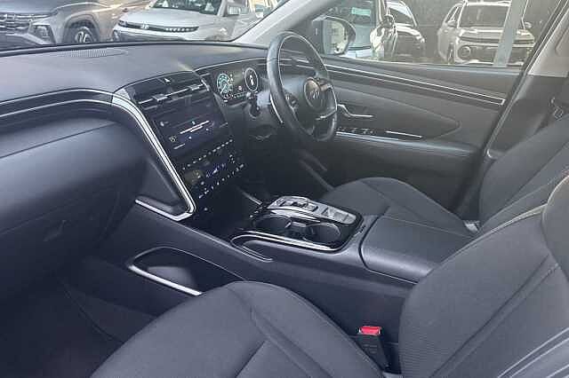 Hyundai TUCSON 1.6 TGDi Hybrid 230 SE Connect 5dr 2WD Auto Black