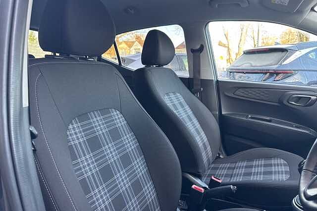 Hyundai i10 1.2 [79] Premium 5dr Auto [Nav]