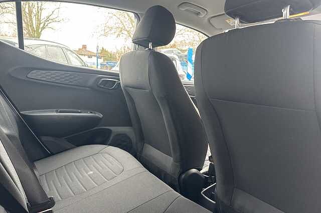 Hyundai i10 1.0 MPi SE Connect 5dr