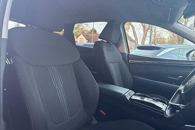Hyundai TUCSON 1.6 TGDi Hybrid 230 SE Connect 5dr 2WD Auto Black