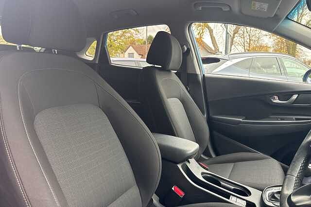 Hyundai KONA 1.6 GDi Hybrid Premium 5dr DCT