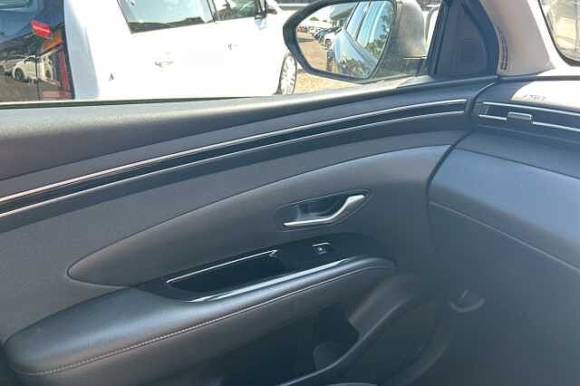 Hyundai TUCSON HYBRID 1.6 T-GDi (265ps) 4WD Premium PHEV