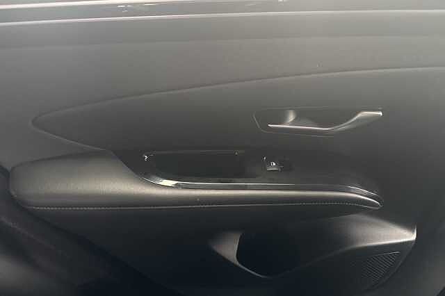 Hyundai TUCSON 1.6 TGDi 48V MHD SE Connect 5dr 2WD DCT Brown